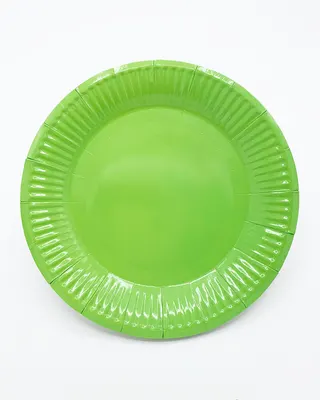 Dix assiettes vert clair pour vos célébrations