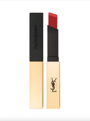 Mystery Red 23, rouge à lèvres mat au raisin carré