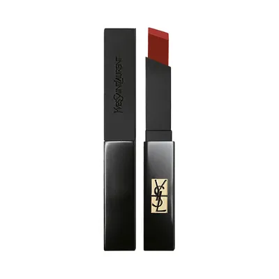 Rouge à lèvres 305 au raisin carré, fini velours