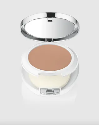 Teint naturel en poudre, compact Ivory Beyond Perfecting de Clinique
