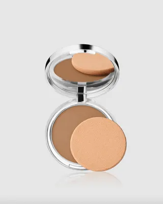 Poudre compacte Invisible Matte Clinique, fini mat
