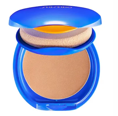 Dark Ivory en compact teinté Shiseido, SPF 30