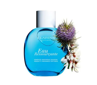 Eau de soin Ressourçante Clarins, parfum floral boisé