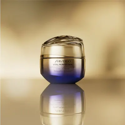 Crème Soft U&F Advanced de Shiseido, ligne Vital Perfection