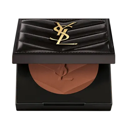 La nuance 10 d’All Hours Hyper Finish, poudre YSL