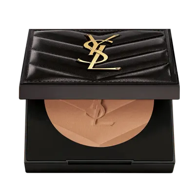 Poudre visage YSL All Hours Hyper Finish, teinte 4